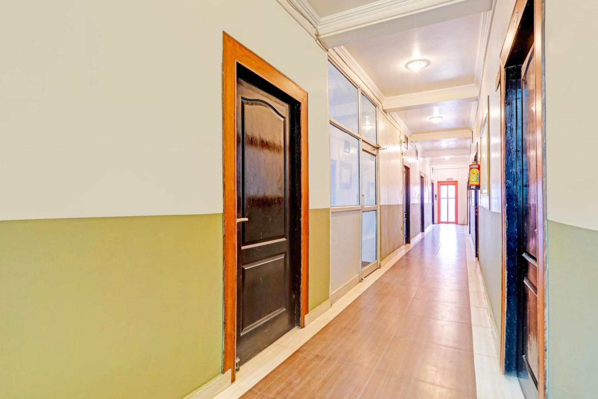 Super Hotel O Tapovan Near Deacon Valley リシケーシュ エクステリア 写真